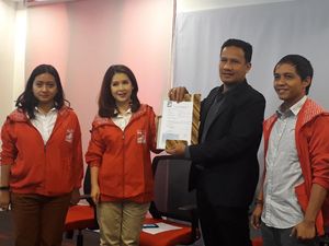 Aktivis Aceh Kamaruddin Daftar Jadi Caleg PSI Aktivis Aceh Kamaruddin Daftar Jadi Caleg PSI
