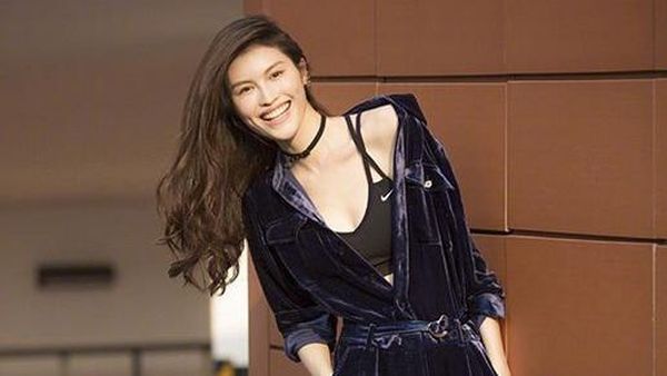 Intip 5 Model Asia di Victorias Secret Fashion Show 2017