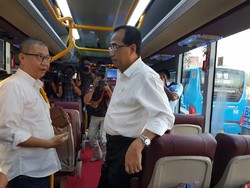 TransJ Premium Bekasi-Senayan Sepi Peminat, Ini Solusi Menhub