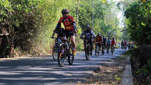 Sambut HUT ke-72 TNI, Kostrad Gelar Fun Bike