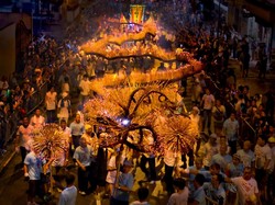Ayo ke Hong Kong, Ada Festival Tarian Naga Api Bulan Depan
