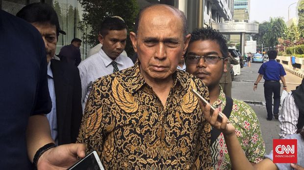 Upaya Penggembosan Kekuatan Prabowo Lewat Jalur Hukum