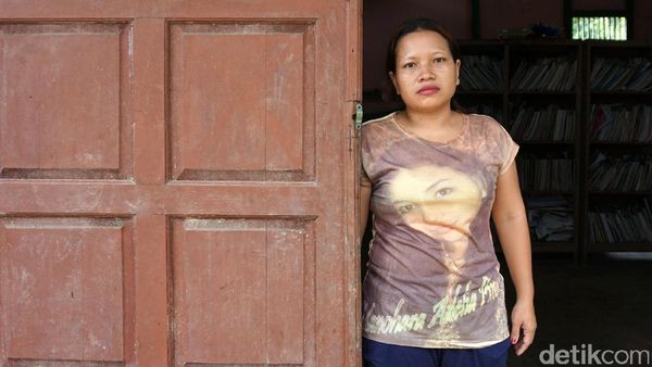 Tolong! Guru SD di Perbatasan Entikong Butuh Rumah Dinas