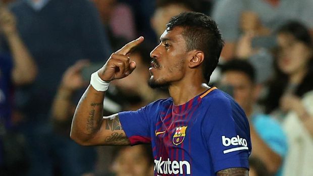 Paulinho sempat mendapatkan kritik pada saat awal kepastian dirinya bergabung ke Barcelona.