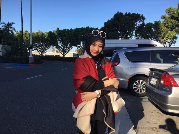 Foto: Cantiknya Novita Hardini, Istri Wakil Bupati Trenggalek Berhijab Simpel