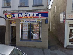 Hiii.. Jijiknya! Tak Sangka Gerai Pizza Ini Bagian Dalamnya Jorok Sekali