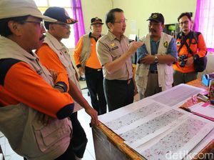 Ke Pos Pantau Gunung Agung, Kepala BNPB Cek Early Warning System Ke Pos Pantau Gunung Agung, Kepala BNPB Cek Early Warning System