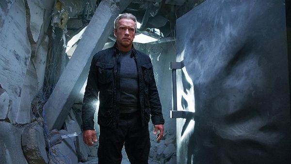 Mau Sebugar Arnold Schwarzenneger? Tiru Dulu Olahraganya