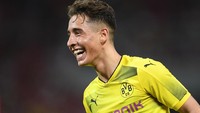 Emre Mor dijual ke Celta Vigo pada musim panas 2017 seharga 13 juta euro (Rp 214 miliar). Foto: Atsushi Tomura/Getty Images
