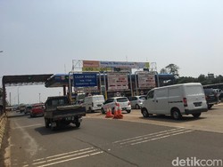 Mesin Sensor Lambat, Transaksi Non Tunai di Gerbang Tol Lama