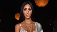 Foto: Trik Perawatan Rambut Tak Terduga Kim Kardashian hingga Adele