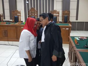 Bupati Klaten Divonis 11 Tahun Bui Atas Kasus Suap dan Gratifikasi Bupati Klaten Divonis 11 Tahun Bui Atas Kasus Suap dan Gratifikasi