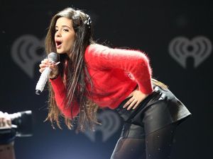 Shawn Mendes Berikan 2 Hati untuk Suksesnya Album Camila Cabello Shawn Mendes Berikan 2 Hati untuk Suksesnya Album Camila Cabello