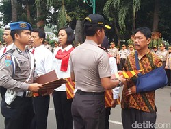 Lumpuhkan Pencuri, Master Deni Rono Dapat Penghargaan dari Kapolda