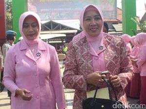 Istri Kapolri Ajak Pelajar Manfaatkan Teknologi dengan Hal Positif Istri Kapolri Ajak Pelajar Manfaatkan Teknologi dengan Hal Positif