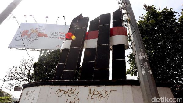 Miris, Monumen Tugu Bambu Runcing di Kota Bekasi Tidak Terawat