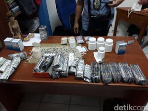 Antisipasi Peredaran PCC, Polisi-BNN Cek Toko Obat di Depok Antisipasi Peredaran PCC, Polisi-BNN Cek Toko Obat di Depok