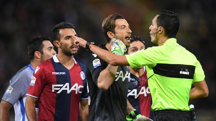 Donadoni Pertanyakan Penalti Inter