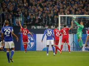 Bayern Tumpas Schalke untuk Puncaki Klasemen