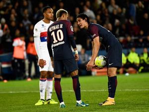 Anak Baru di PSG, Neymar Harus Hormati Cavani