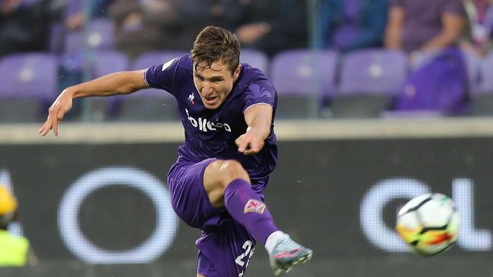 Vincenzo Montella berniat jadikan Federico Chiesa striker. (Foto: Gabriele Maltinti/Getty Images)