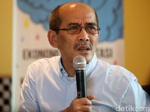 Satire Faisal Basri: Di Tengah Pandemi Kita Welcome Sekali ke Pekerja China