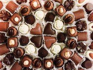 Inilah Asal Muasal Nama Cokelat Toblerone hingga Ferrero Rocher Inilah Asal Muasal Nama Cokelat Toblerone hingga Ferrero Rocher