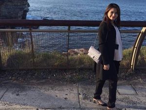 Jalan-jalan Usai Melahirkan dan Bikin Heboh, Ini Kata Acha Septriasa