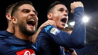 Laju sempurna Napoli di Serie A berlanjut. Napoli berhasil meneruskan rentetan kemenangannya usai menundukkan Lazio 4-1 setelah sempat tertinggal lebih dulu. REUTERS/Ciro De Luca.