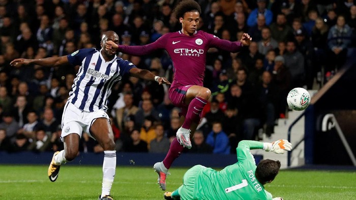 Dua Gol Sane Antarkan City ke Babak Keempat