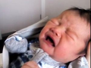 Momen-momen Haru Acha Septriasa Saat Melahirkan