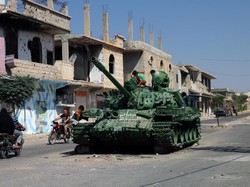 Serangan Bom terhadap Bus Tentara Suriah Tewaskan 18 Orang