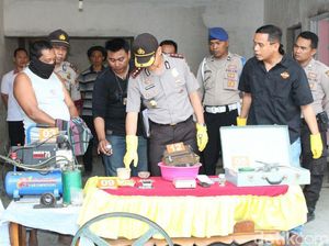 Pengolahan Hasil Tambang Emas Liar di Jember Digerebek Polisi Pengolahan Hasil Tambang Emas Liar di Jember Digerebek Polisi