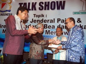 Penyerahan Bantuan Indonesia untuk Rohingya