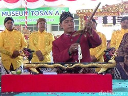 Melihat Ritual 1 Suro Jamasan Keris Milik Bupati Purworejo