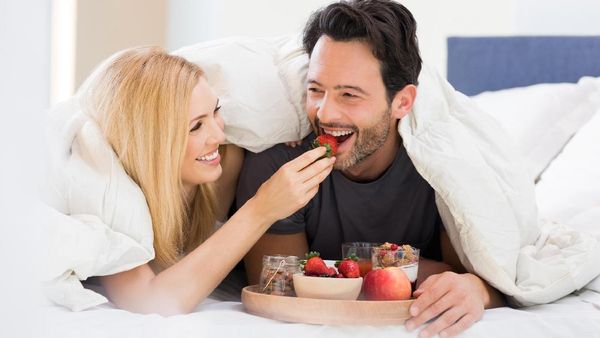 Sebelum Foreplay, Ajak Pasangan Konsumsi 7 Makanan Ini