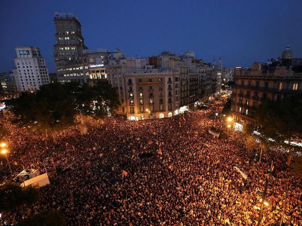Barcelona Memanas: Lautan Manusia Turun ke Jalan, Mengutuk Madrid