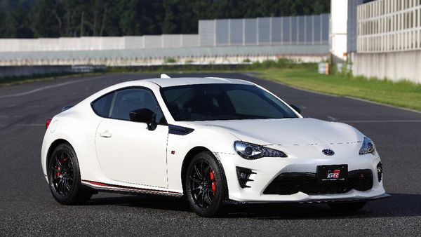 Gantengnya Deretan Mobil Sport Baru Toyota