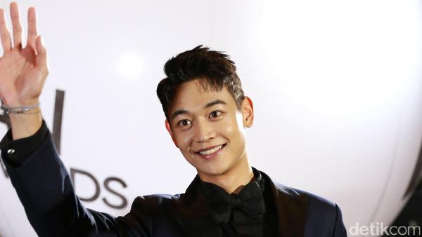 Ganteng Banget! Minho Shinee Sapa Fans di Jakarta