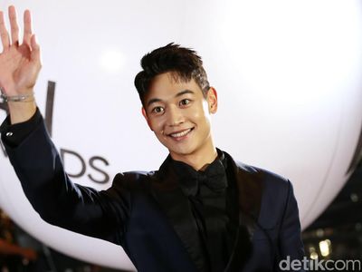 Ganteng Banget! Minho Shinee Sapa Fans di Jakarta