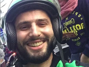 Ini Anton Lucanus, Ojek Bule yang Tak Mau Dibayar Ini Anton Lucanus, Ojek Bule yang Tak Mau Dibayar