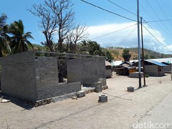 Dapat Listrik, Warga Desa di Maluku Ini Hemat Biaya untuk Lampu