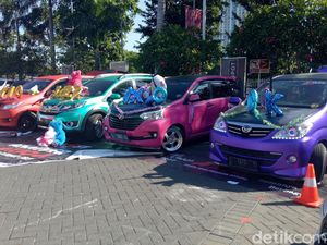 Mobil Girly ala Cewek-cewek di GIIAS Surabaya