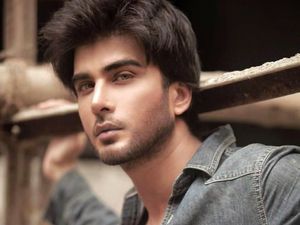 Ganteng Banget, Pria Ini Bintangi Descendants of the Sun Versi Pakistan