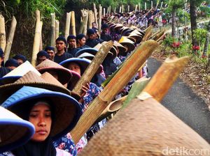 Menjaga Mata Air dengan Tradisi