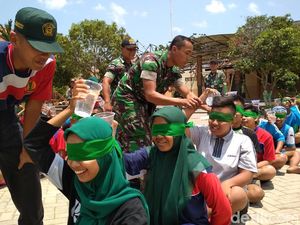 TNI Ajarkan Wawasan Kebangsaan dengan Ikut Outbound TNI Ajarkan Wawasan Kebangsaan dengan Ikut Outbound