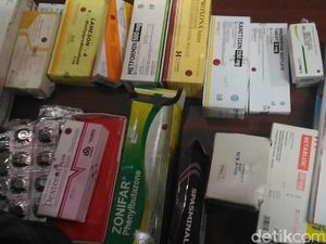 Polisi Sita 13 Ribu Obat Keras dari Sejumlah Toko di Bekasi