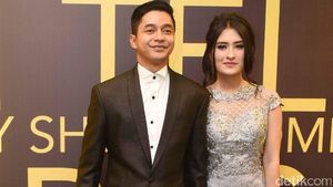 Adly Fairuz dan Sang Kekasih Serasi Banget, Sih!