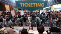Warga Berburu Tiket Murah di GATF 2017