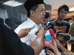 Fahri Hamzah Berseragam Gerindra, Fadli Zon: Bercanda Saja